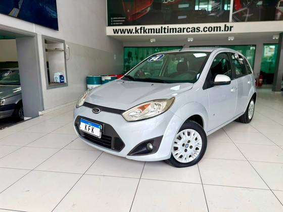 FORD FIESTA 1.0 ROCAM HATCH 8V FLEX 4P MANUAL FORD FIESTA 1.0 ROCAM HATCH 8V FLEX 4P MANUAL